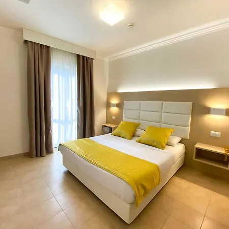 Le Naiadi Park Sul Hotel 3*