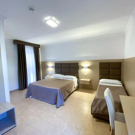 Hotel Le Naiadi Park Sul 3*